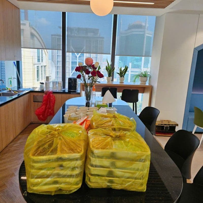 7 tiêu chí chọn nhà cung cấp suất ăn văn phòng uy tín tại TP.HCM